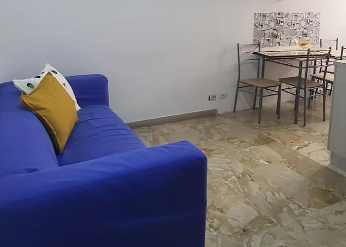 3 Sisters House * רומא